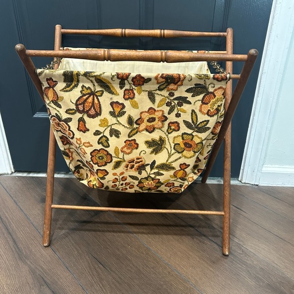 Vintage MCM Knitting Sewing Caddy Crochet Yarn Basket Folding Wood Frame Floral